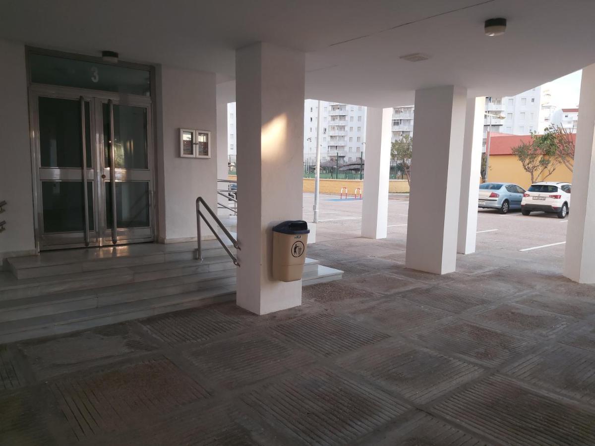 Apart Playa valdelagrana paseo marítimo 29 El Puerto de Santa Maria Exterior foto